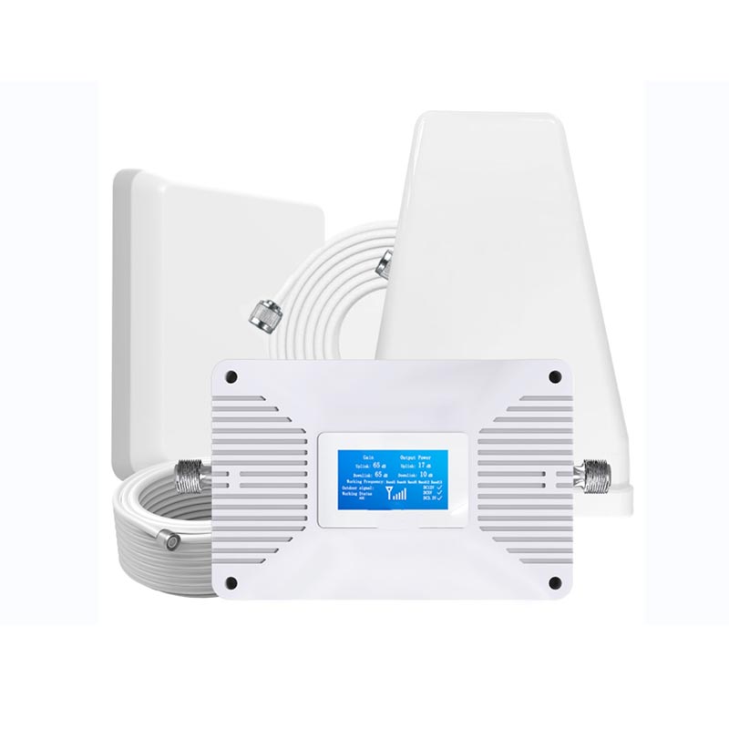 700 MHz-es 850 MHz-es háromsávos mobiltelefon jelerősítő